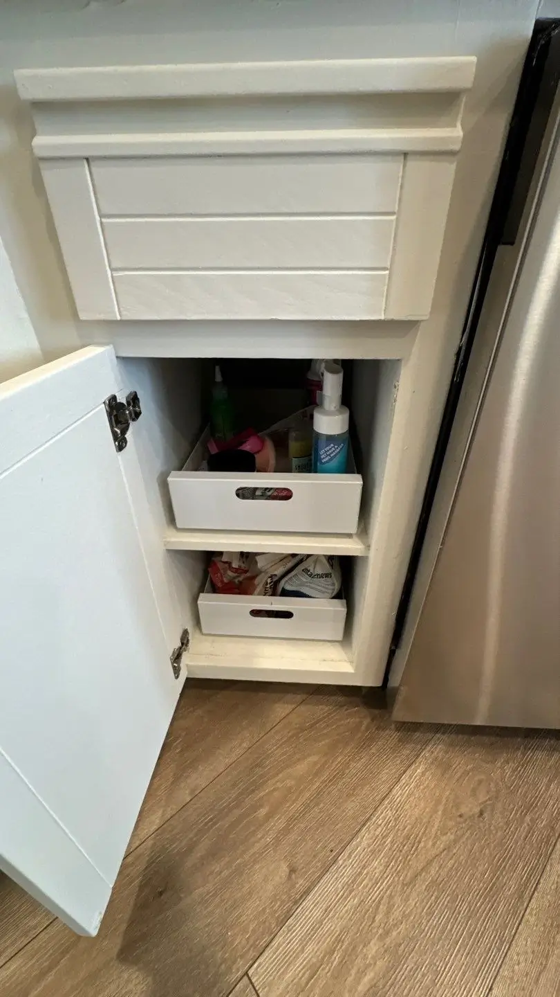 Kitchen-packout-newport-beach2.webp