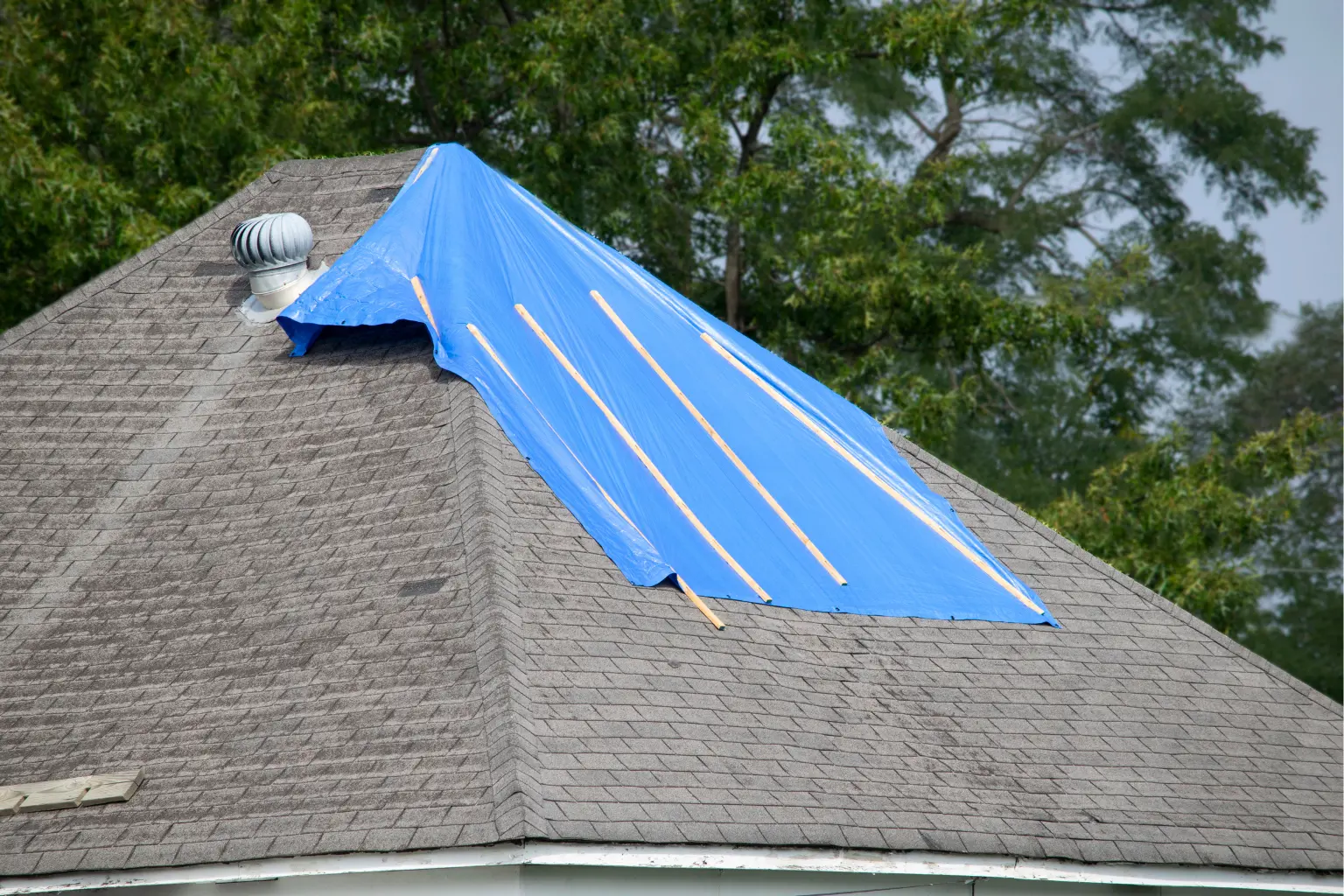how long can a damaged roof last
